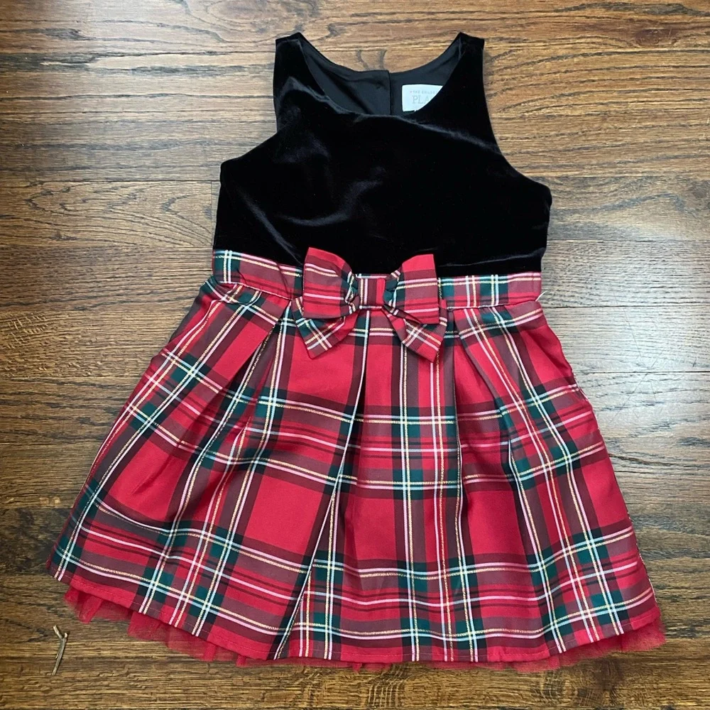 Children’s Place- toddler girl 4T Black Velvet Top Red Plaid Bow Skirt holiday